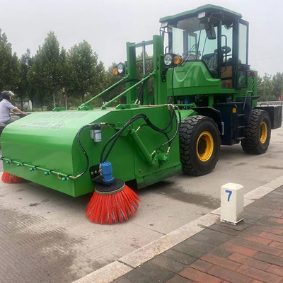 拉萨扫地车-龙建清扫道路