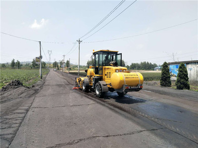 道路清扫机公司-新型道路清扫机图片-多功能道路清扫机图片