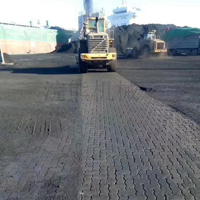 柳工铲车清扫水泥路面与垃圾清运一体机应用探析