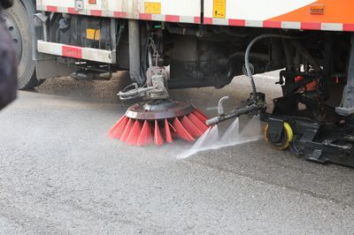 石家庄市城管局开展精细化清扫保洁，让魅力省会城市不留卫生“死角”